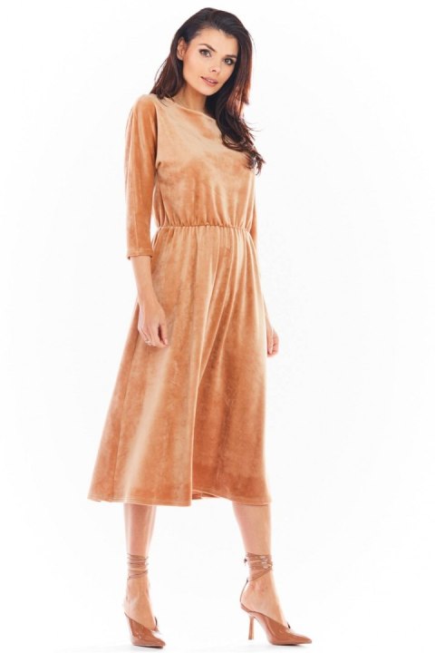 Sukienka Model A407 Welur Beige - awama Sukienka Model A407 Welur Beige - awama