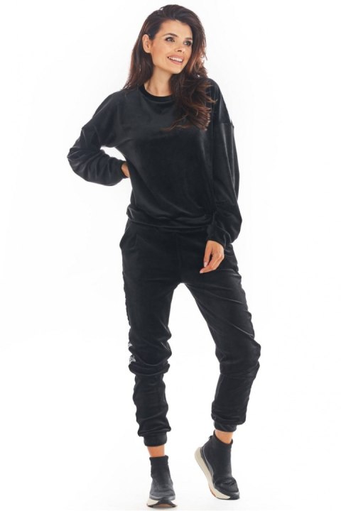 Bluza Damska Model A374 Black Welur - awama Bluza Damska Model A374 Black Welur - awama