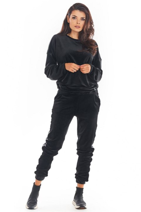 Bluza Damska Model A374 Black Welur - awama Bluza Damska Model A374 Black Welur - awama