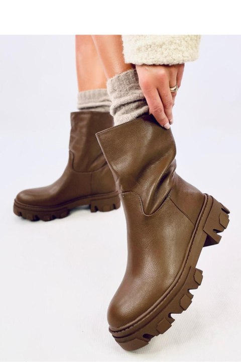 Botki z prostą cholewką BUNTON ARMY GREEN - Inello Botki z prostą cholewką BUNTON ARMY GREEN - Inello
