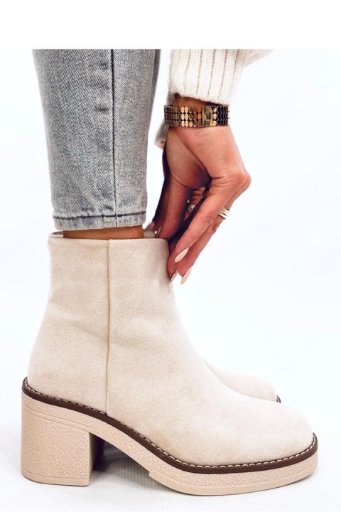 Botki zamszowe na szerokim obcasie ELIZA BEIGE - Inello Botki zamszowe na szerokim obcasie ELIZA BEIGE - Inello