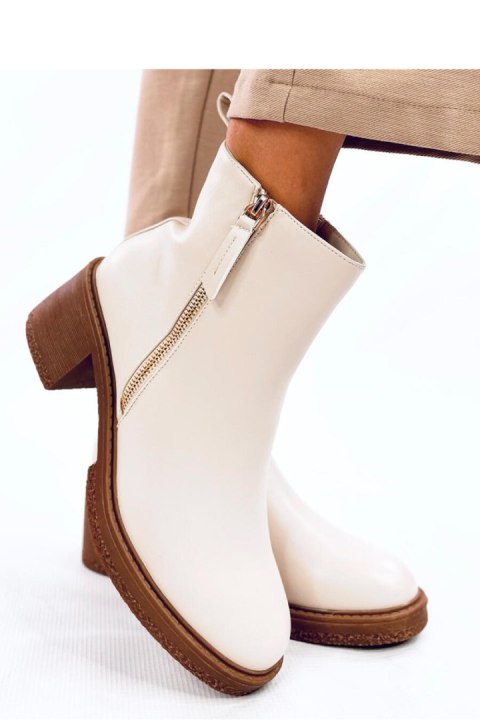 Botki licowe na obcasie GUIRE BEIGE - Inello Botki licowe na obcasie GUIRE BEIGE - Inello