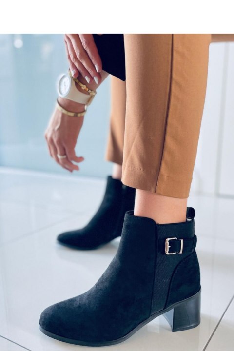 Botki na obcasie CYNDI BLACK SUEDE - Inello Botki na obcasie CYNDI BLACK SUEDE - Inello