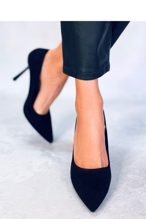 Szpilki damskie zamszowe CAMERIN BLACK - Inello Szpilki damskie zamszowe CAMERIN BLACK - Inello