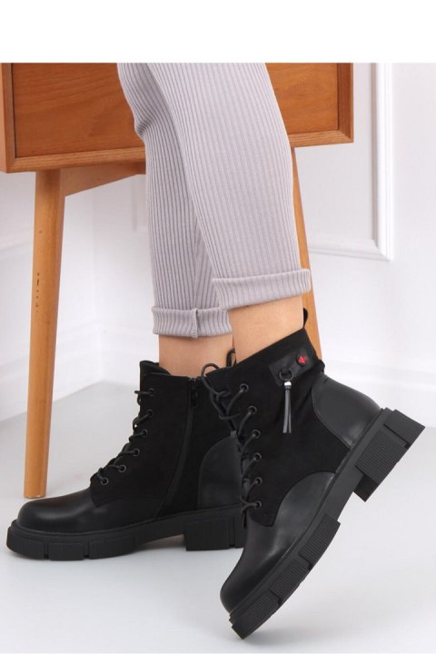 Botki na grubej podeszwie PROVO BLACK - Inello Botki na grubej podeszwie PROVO BLACK - Inello