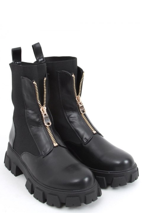 Botki ze skarpetkową cholewką RAGNA BLACK - Inello Botki ze skarpetkową cholewką RAGNA BLACK - Inello