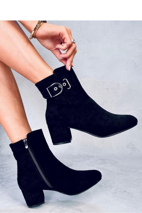Botki na niskim obcasie LANNE BLACK - Inello Botki na niskim obcasie LANNE BLACK - Inello