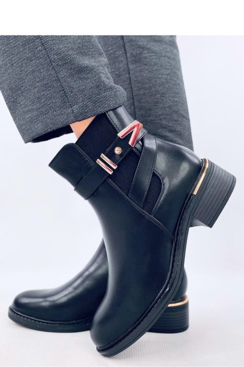 Botki sztyblety licowe GAVINS BLACK PU - Inello Botki sztyblety licowe GAVINS BLACK PU - Inello