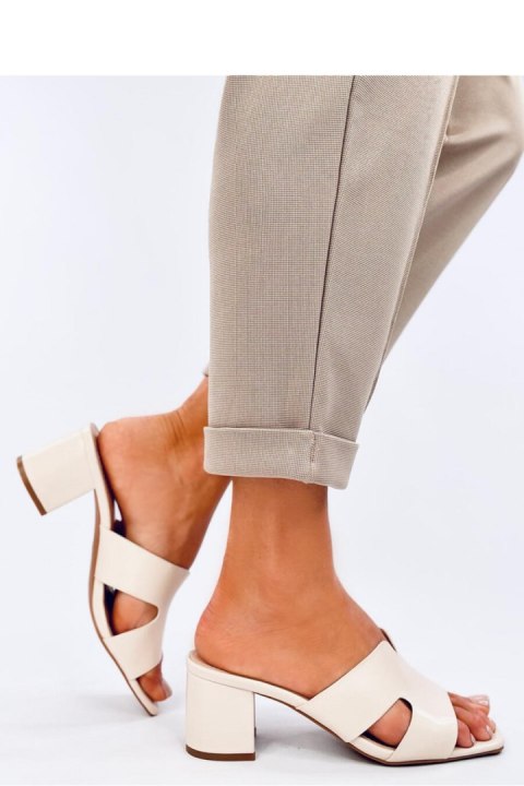Sandał Klapki na obcasie VALLON BEIGE - Inello Sandał Klapki na obcasie VALLON BEIGE - Inello