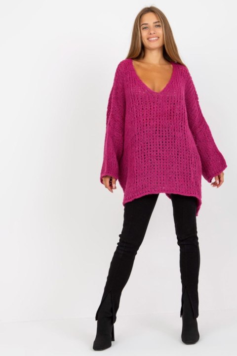 Sweter Damski Model TW-SW-BI-M2200.27 Fuksja - Och Bella Sweter Damski Model TW-SW-BI-M2200.27 Fuksja - Och Bella