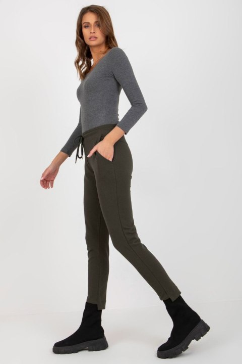 Spodnie Dresowe Model RV-DR-8380.25P Khaki - Relevance Spodnie Dresowe Model RV-DR-8380.25P Khaki - Relevance