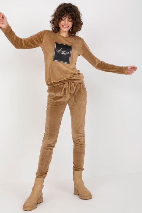 Spodnie Komplet Model RV-KMPL-8440.58P Camel - Relevance Spodnie Komplet Model RV-KMPL-8440.58P Camel - Relevance