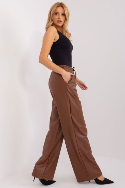 Spodnie Damskie Model LK-SP-509453.47 Brown - Lakerta Spodnie Damskie Model LK-SP-509453.47 Brown - Lakerta