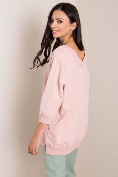 Bluza Damska Model RV-BL-5676.09 Light Pink - Rue Paris Bluza Damska Model RV-BL-5676.09 Light Pink - Rue Paris