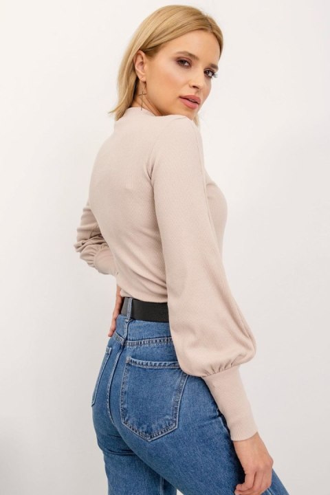 Bluzka Model RV-BZ-5223.15 Beige - Rue Paris Bluzka Model RV-BZ-5223.15 Beige - Rue Paris