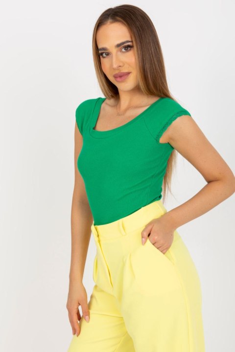 Bluzka Model RV-TP-8015.68 Green - Rue Paris Bluzka Model RV-TP-8015.68 Green - Rue Paris