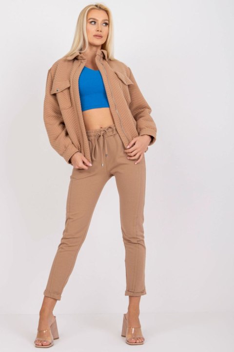 Kurtka Damska Model RV-KR-007.95P Camel - Rue Paris Kurtka Damska Model RV-KR-007.95P Camel - Rue Paris