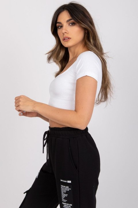 T-shirt Damski Model RV-TS-7538.12P White - Rue Paris T-shirt Damski Model RV-TS-7538.12P White - Rue Paris
