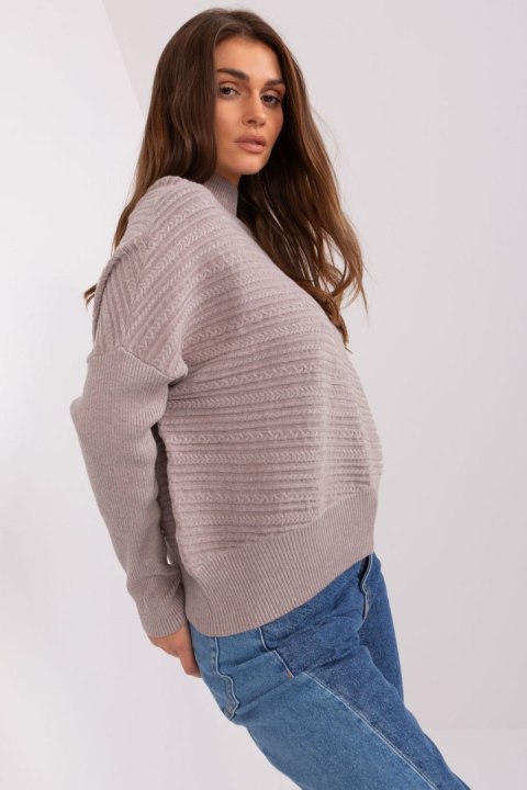 Sweter Damski Model AT-SW-2368.36X Dark Beige - AT Sweter Damski Model AT-SW-2368.36X Dark Beige - AT