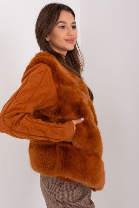 Kamizelka Model AT-KZ-2349.00P Light Brown - AT Kamizelka Model AT-KZ-2349.00P Light Brown - AT