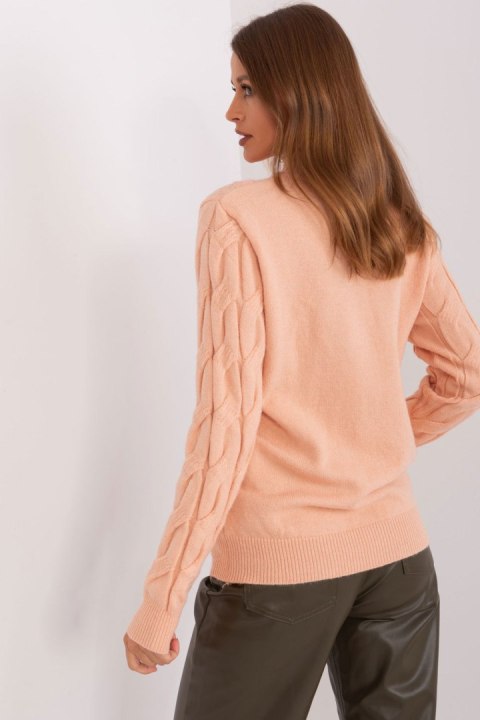 Sweter Damski Model AT-SW-2235.00P Brzoskwinia - AT Sweter Damski Model AT-SW-2235.00P Brzoskwinia - AT