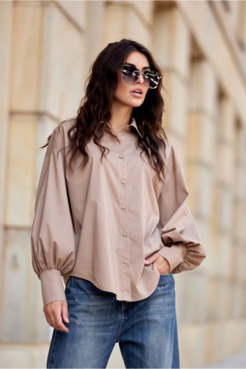 Koszula Damska Model Lia BEZ BLU0189 Beige - Roco Fashion Koszula Damska Model Lia BEZ BLU0189 Beige - Roco Fashion