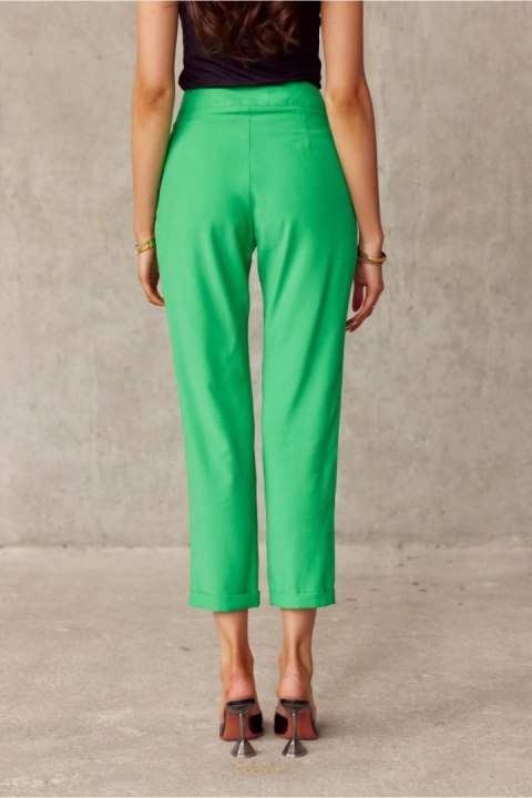 Spodnie Damskie Model ZIE 0015 7/8 Green - Roco Fashion Spodnie Damskie Model ZIE 0015 7/8 Green - Roco Fashion