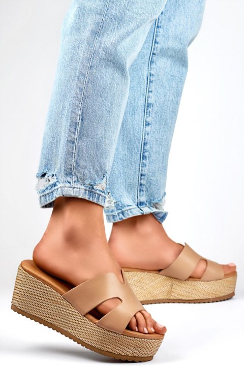 Sandał Klapki Model YD8H-19KH Beige - PRIMO Sandał Klapki Model YD8H-19KH Beige - PRIMO
